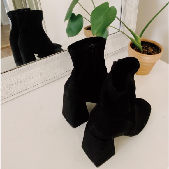 MiSS SELFRIDGE Black Suede Booties - Picture 2 of 2